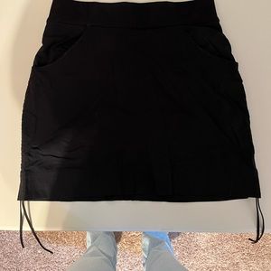 Black columbia skort